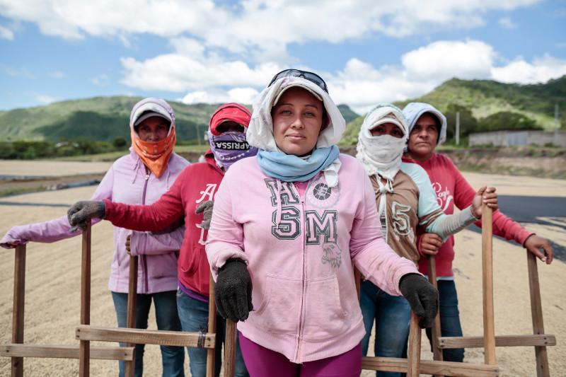 Female Workers at La Providencia by Oscar Leiva for CRS